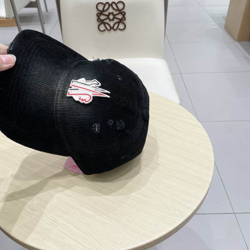 Moncler Cap (3914)