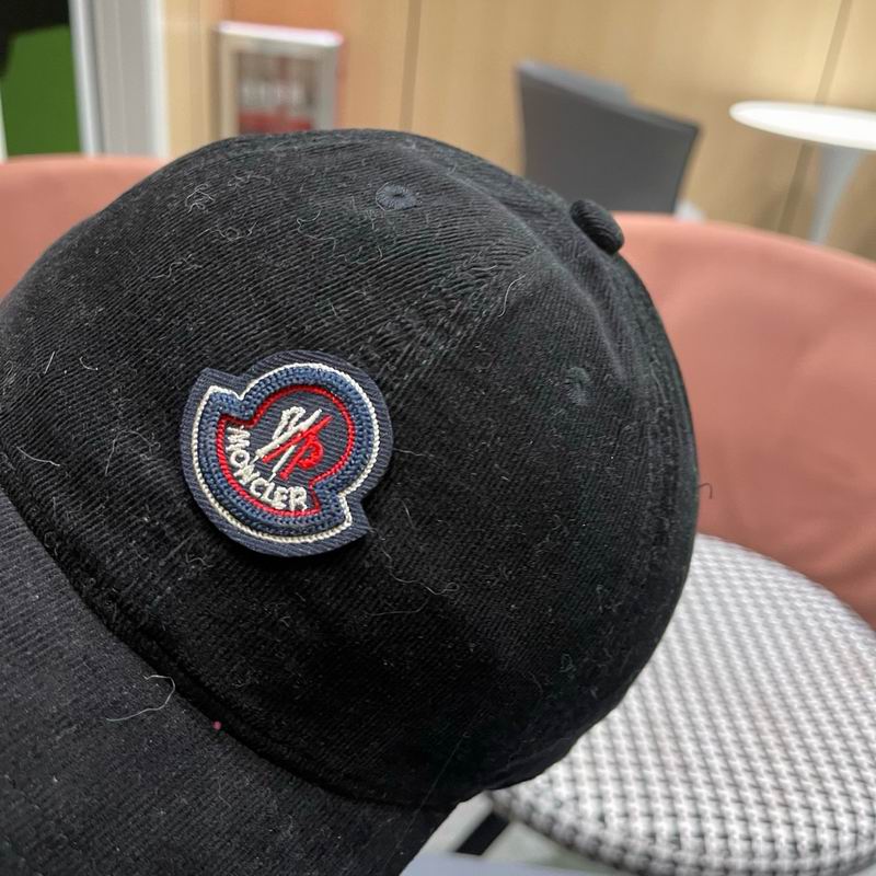 Moncler Cap (4980)