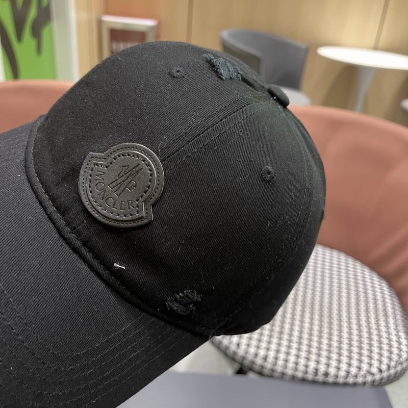 Moncler Cap (6430)