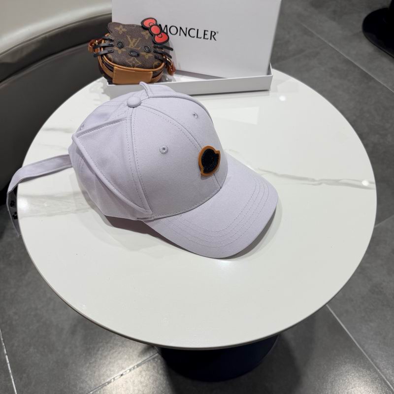 Moncler Cap (8330)