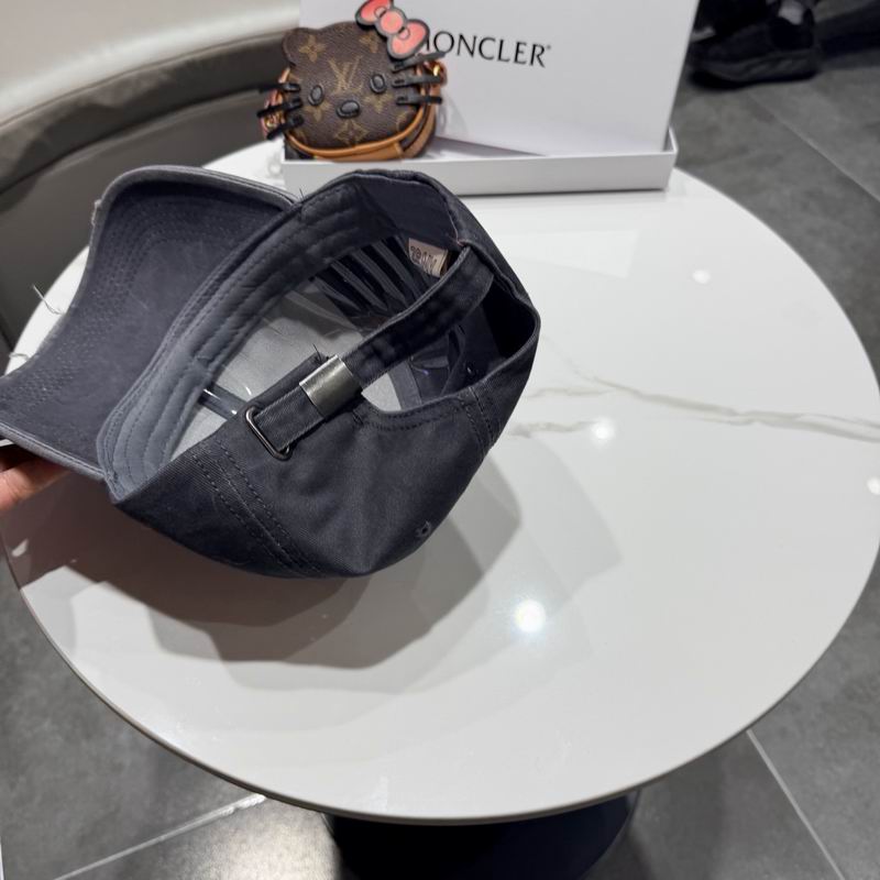 Moncler Cap (9382)