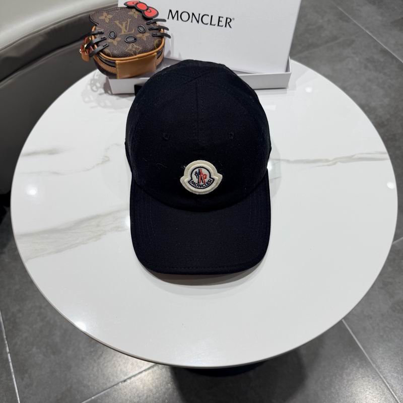 Moncler Cap (9840)