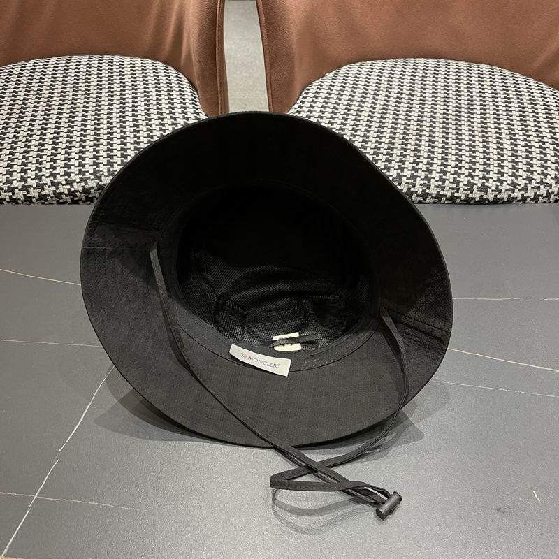 Moncler Hat (1384)