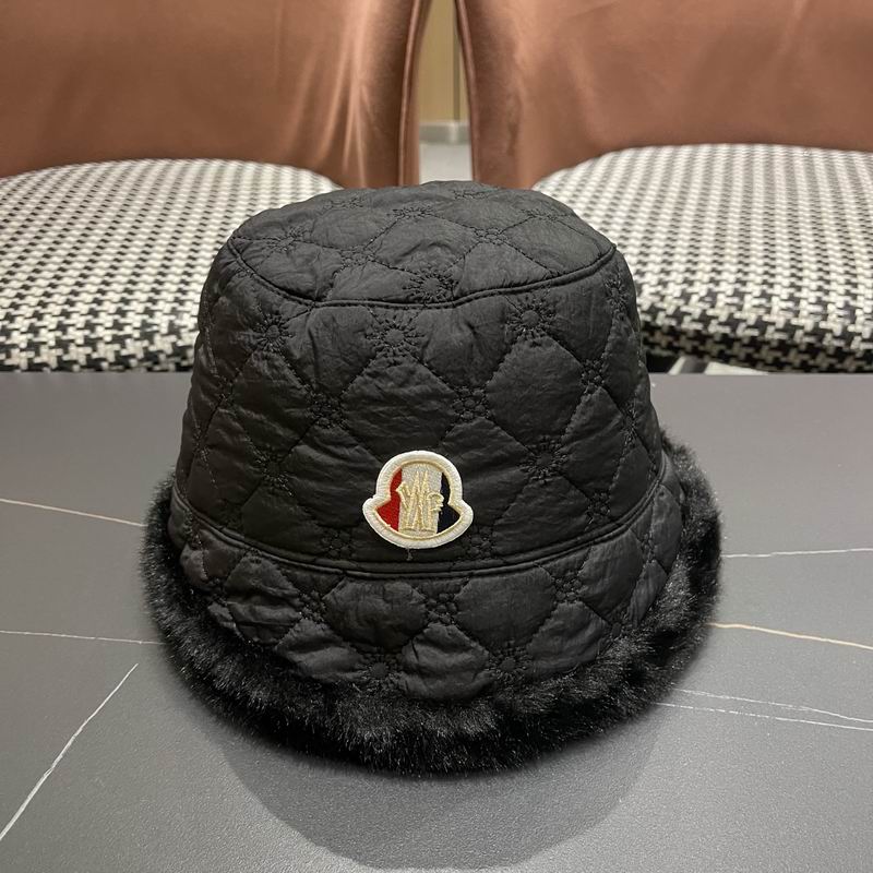 Moncler Hat (1633)
