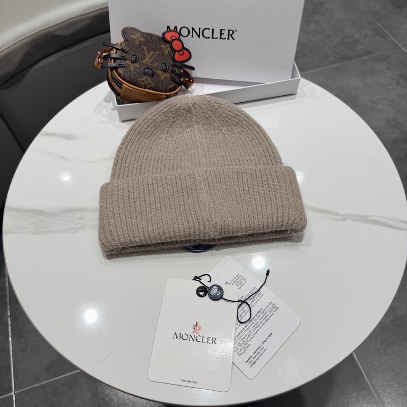 Moncler Hat (241)