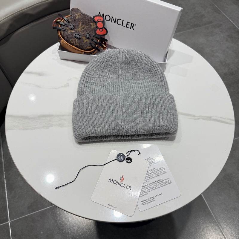 Moncler Hat (259)