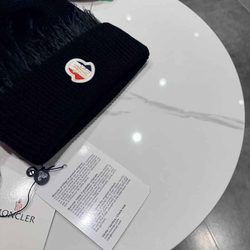 Moncler Hat (271)
