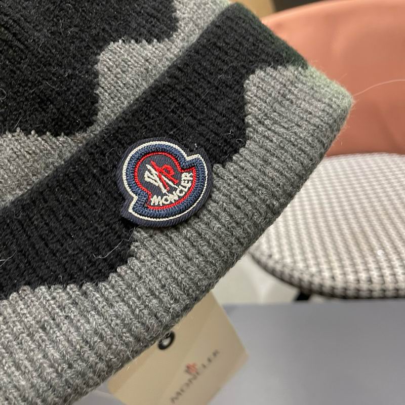 Moncler Hat (411)