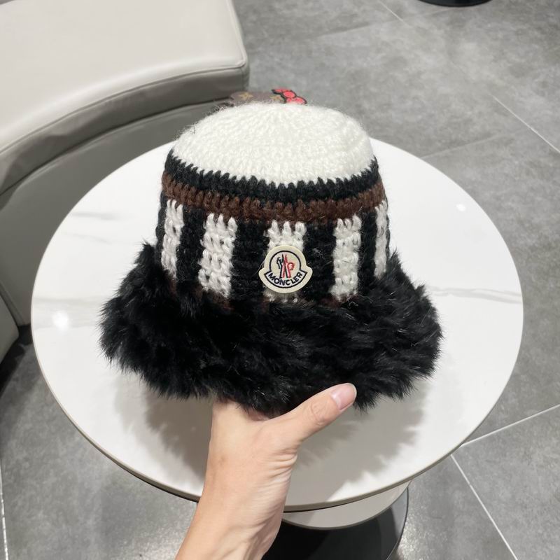 Moncler Hat (686)