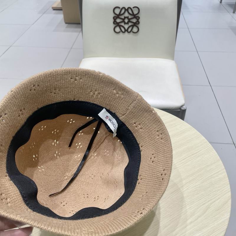 Moncler Hat (700)