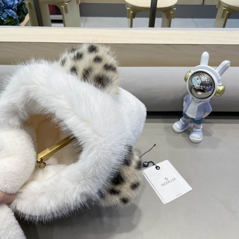 Moncler Scarf Hat (17)