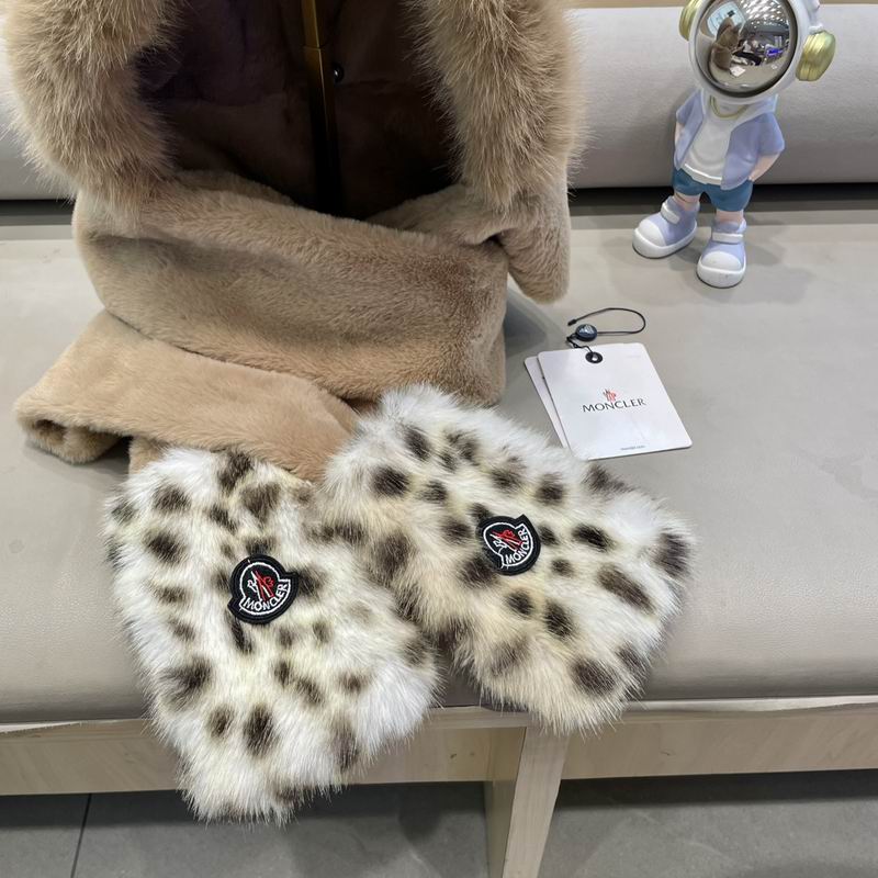 Moncler Scarf Hat (6)