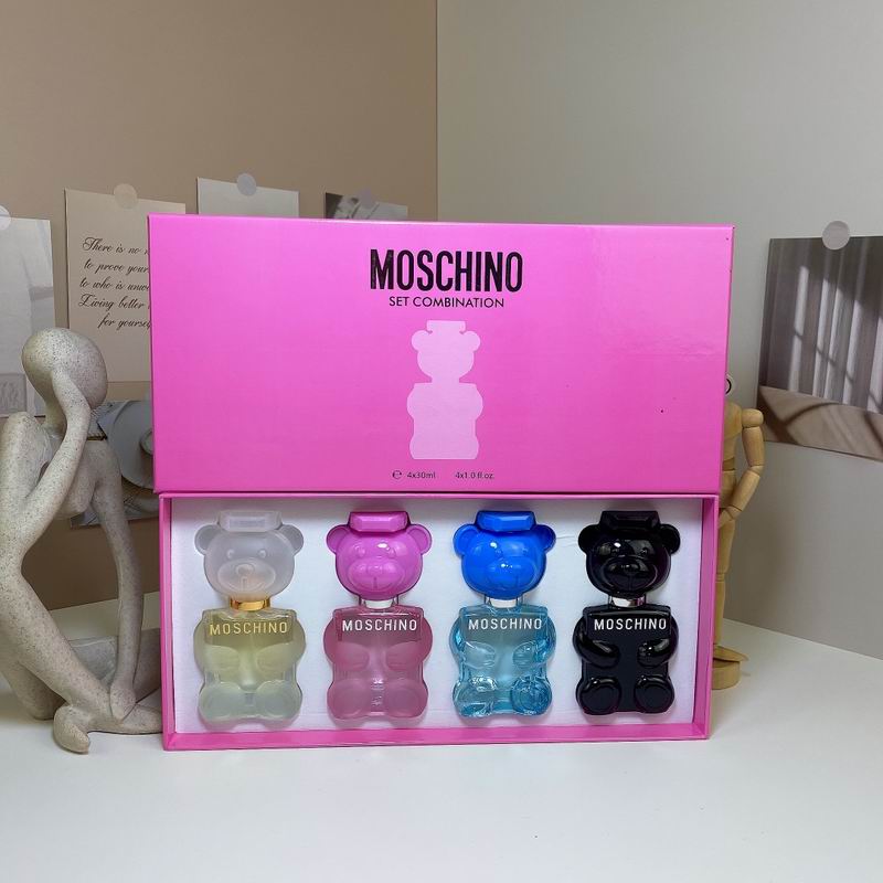 Moschino 30mlX4  (5)