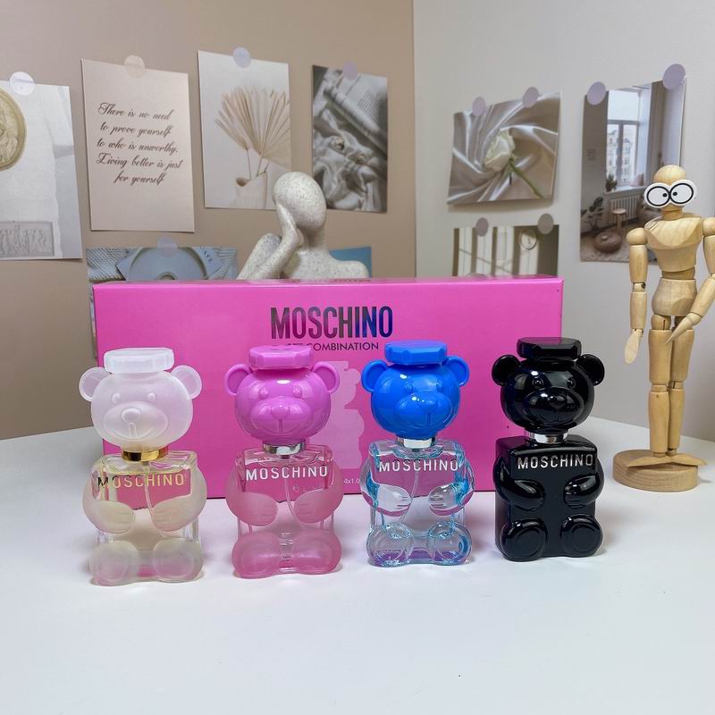 Moschino 30mlX4  (9)