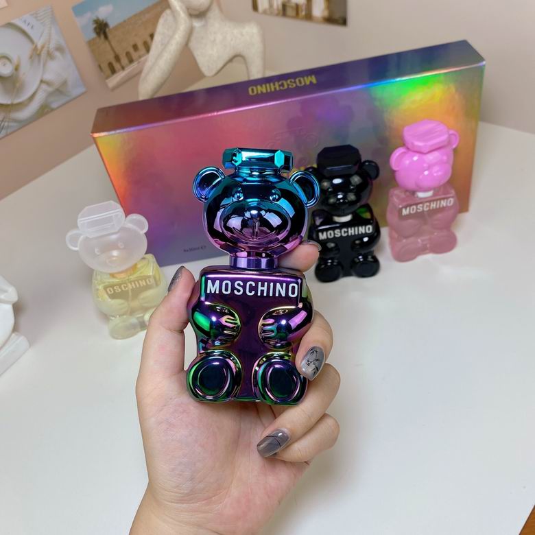 Moschino 4x30ml    (7)