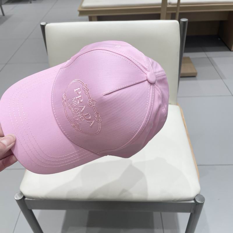 Prada Cap (3845)