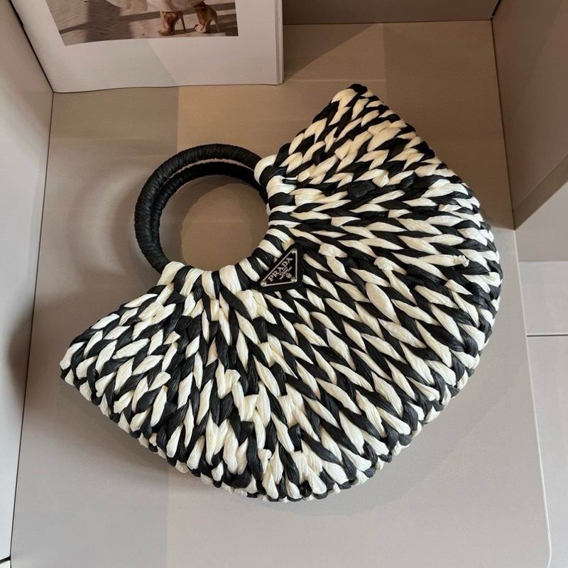 Prada beach bag dx (718)