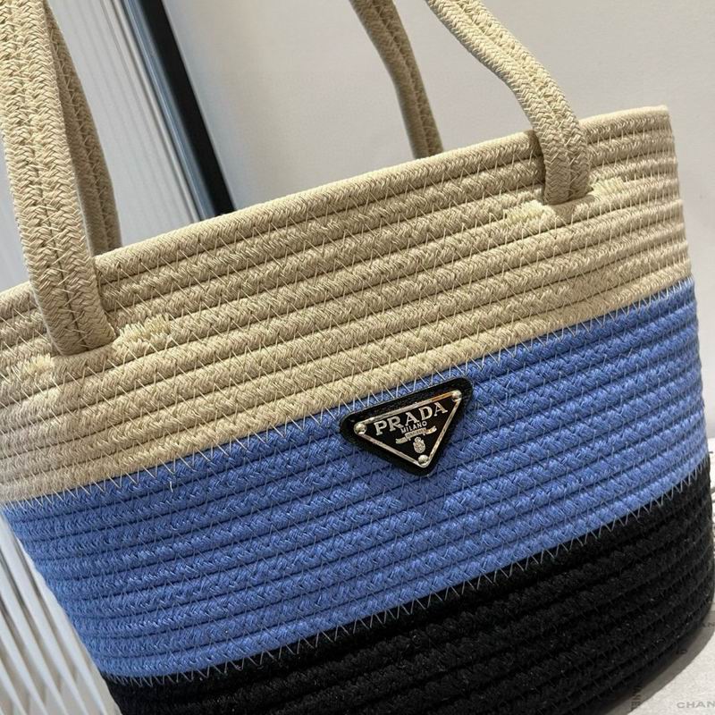 Prada beach bag dx (724)