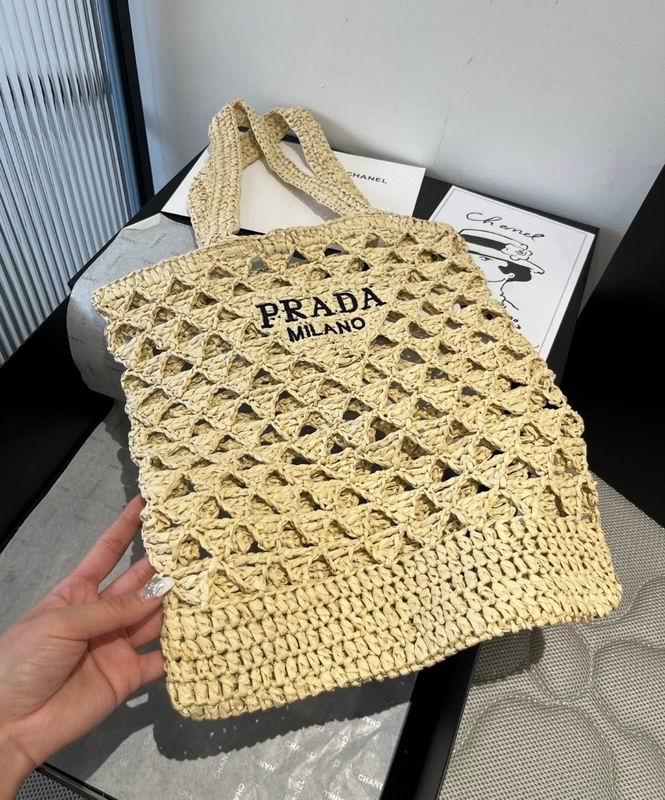 Prada beach bag dx (775)