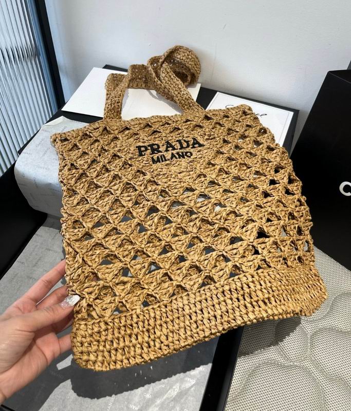 Prada beach bag dx (780)