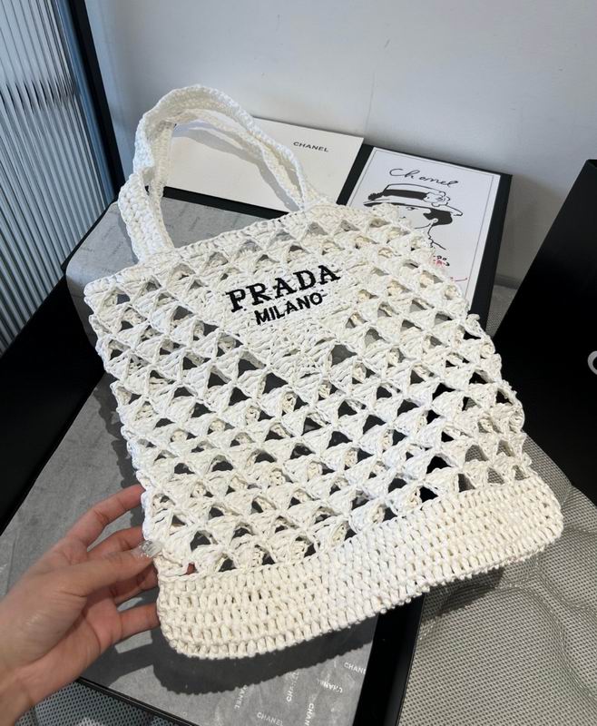 Prada beach bag dx (793)