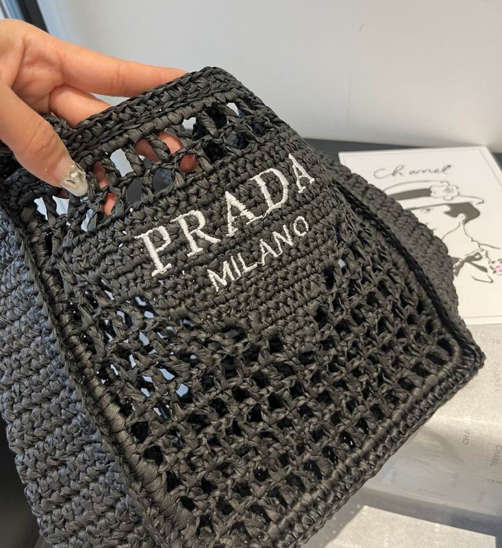 Prada beach bag dx (859)