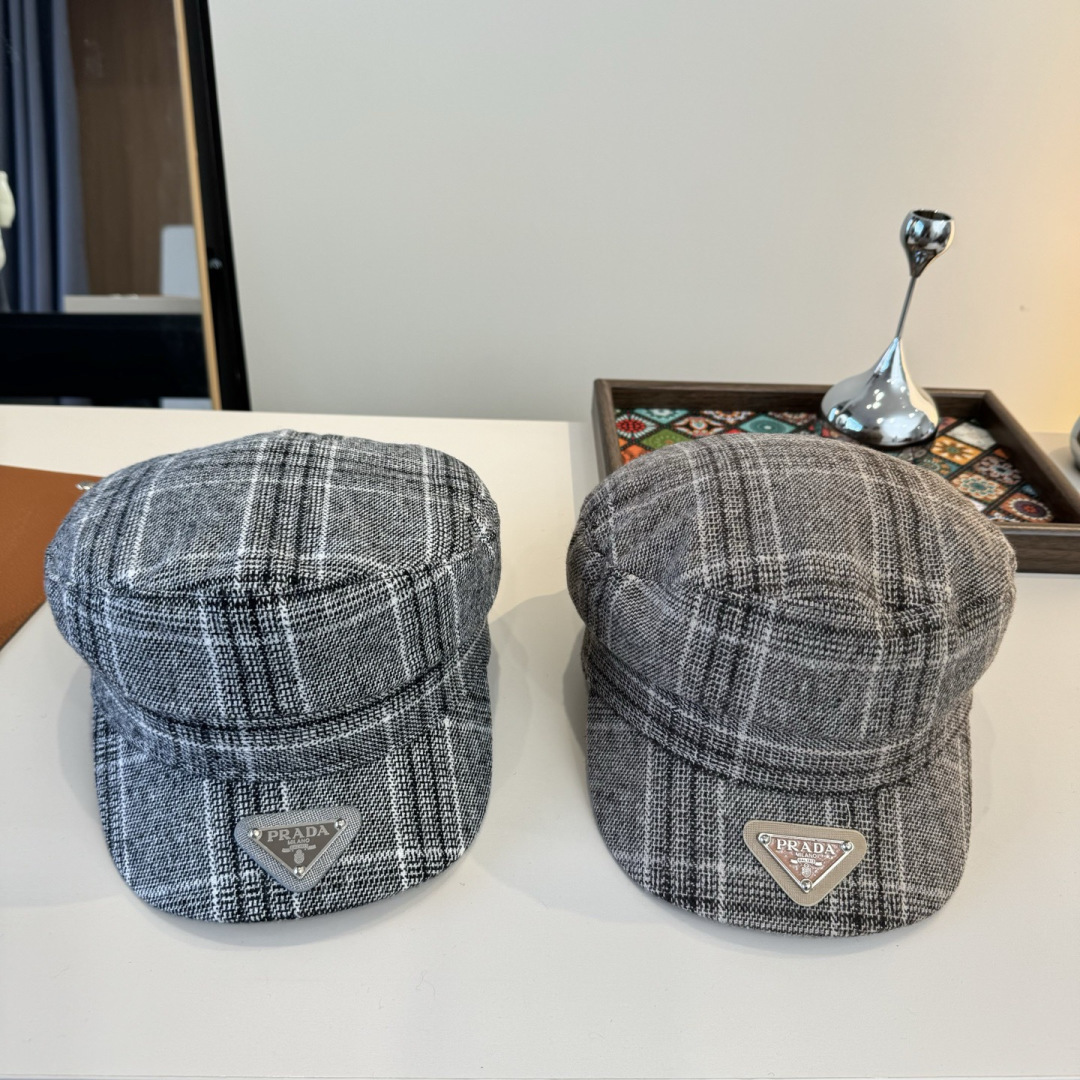 Prada cap (99)