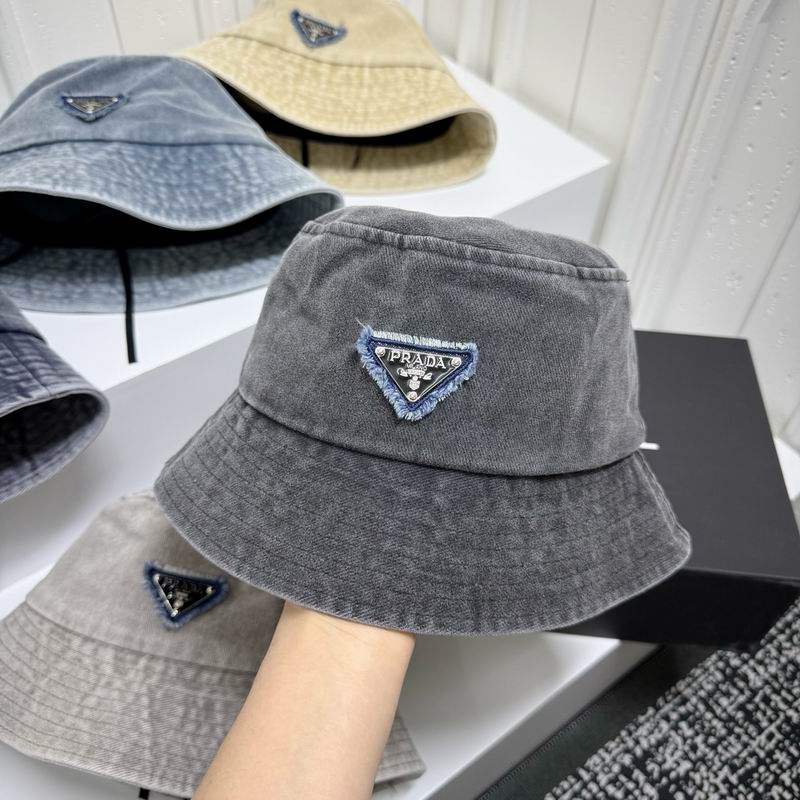 Prada hat dx (150)