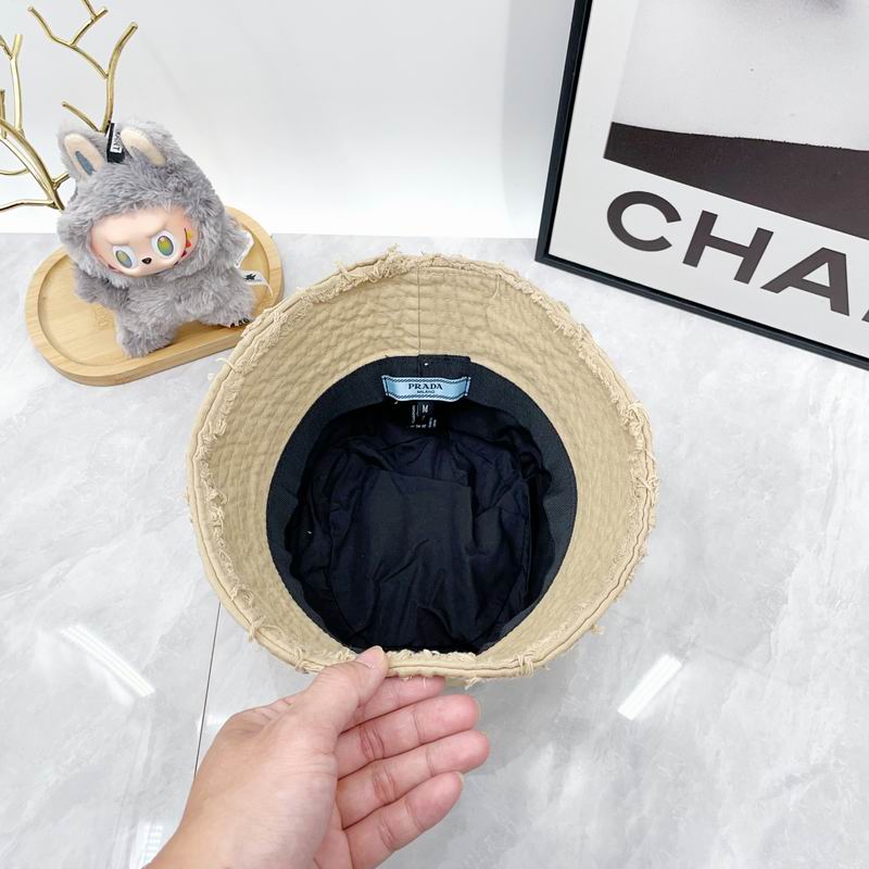 Prada hat dx (320)