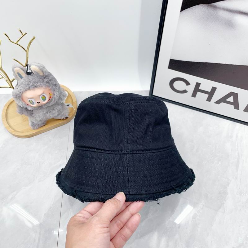 Prada hat dx (330)