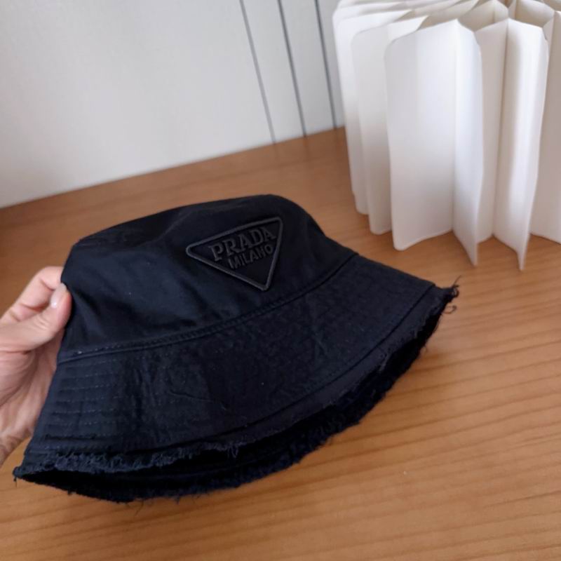 Prada hat dx (620)