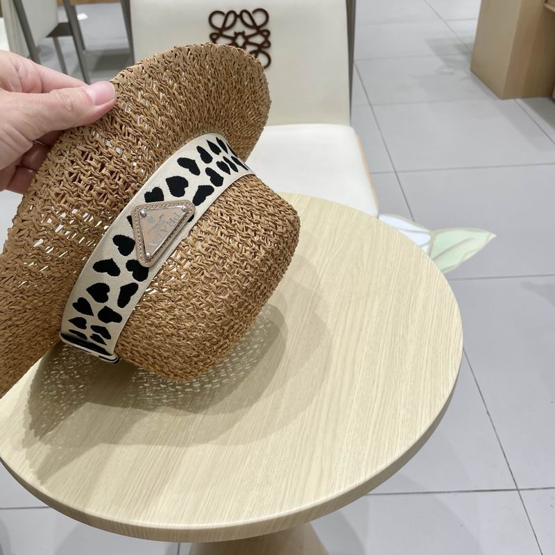 Prada top hat (1183)