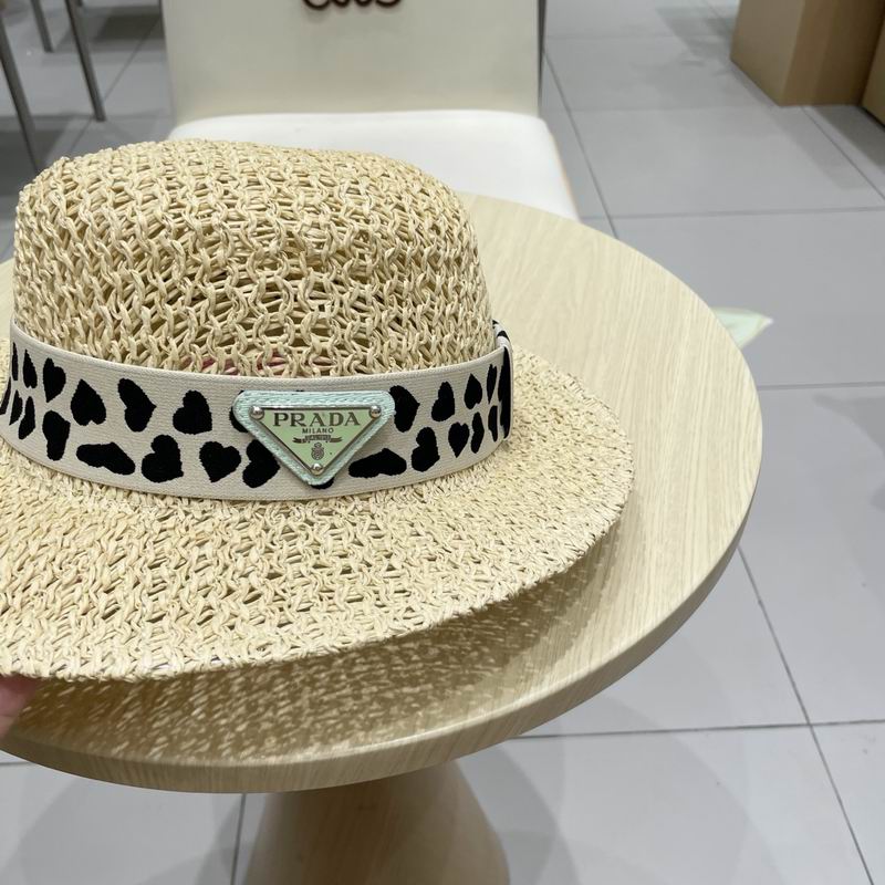 Prada top hat (1195)