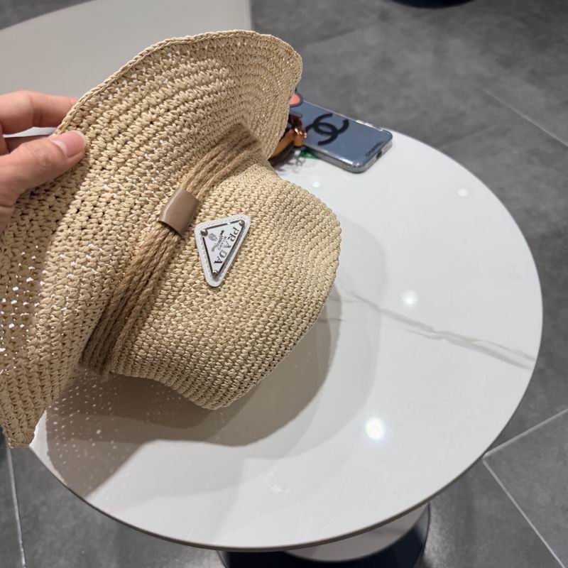 Prada top hat (1281)