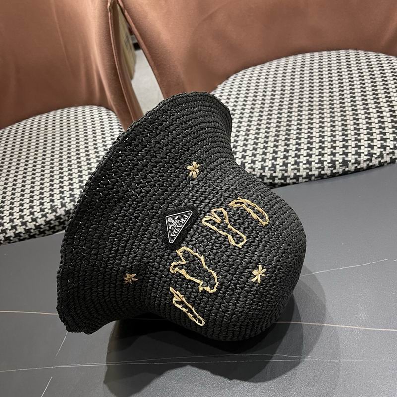 Prada top hat (1588)