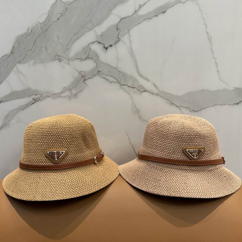 Prada top hat (1831)