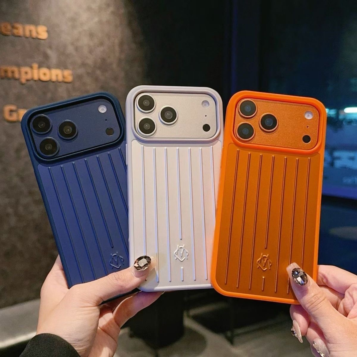 Rimowa phone shell (1)