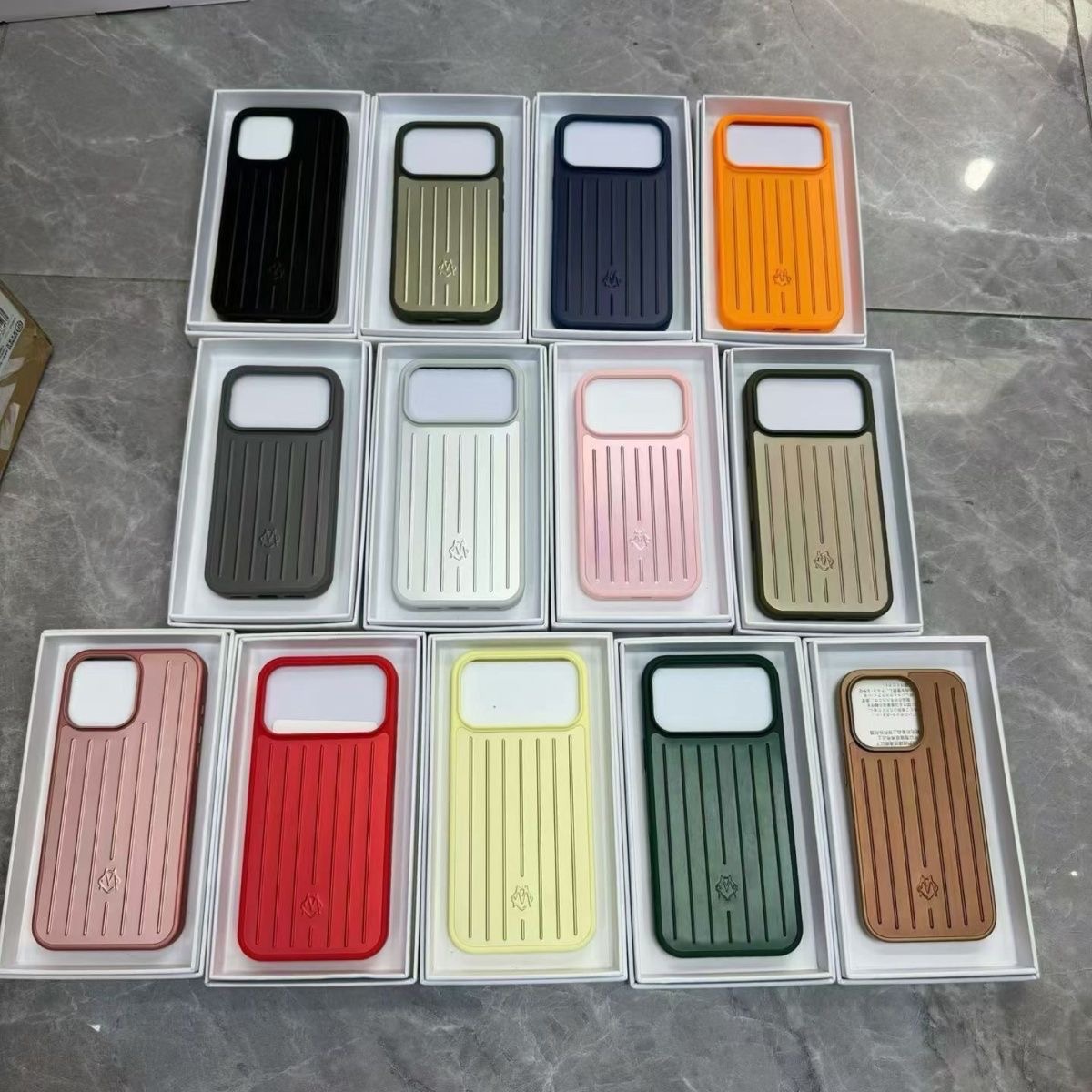 Rimowa phone shell (3)