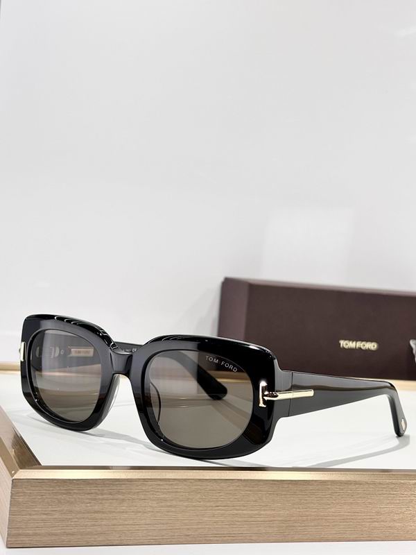 TOM FORD Glasses sms (213)
