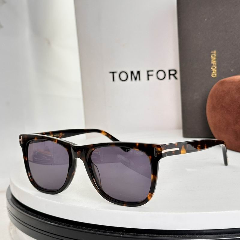TOM FORD Glasses sms (232)