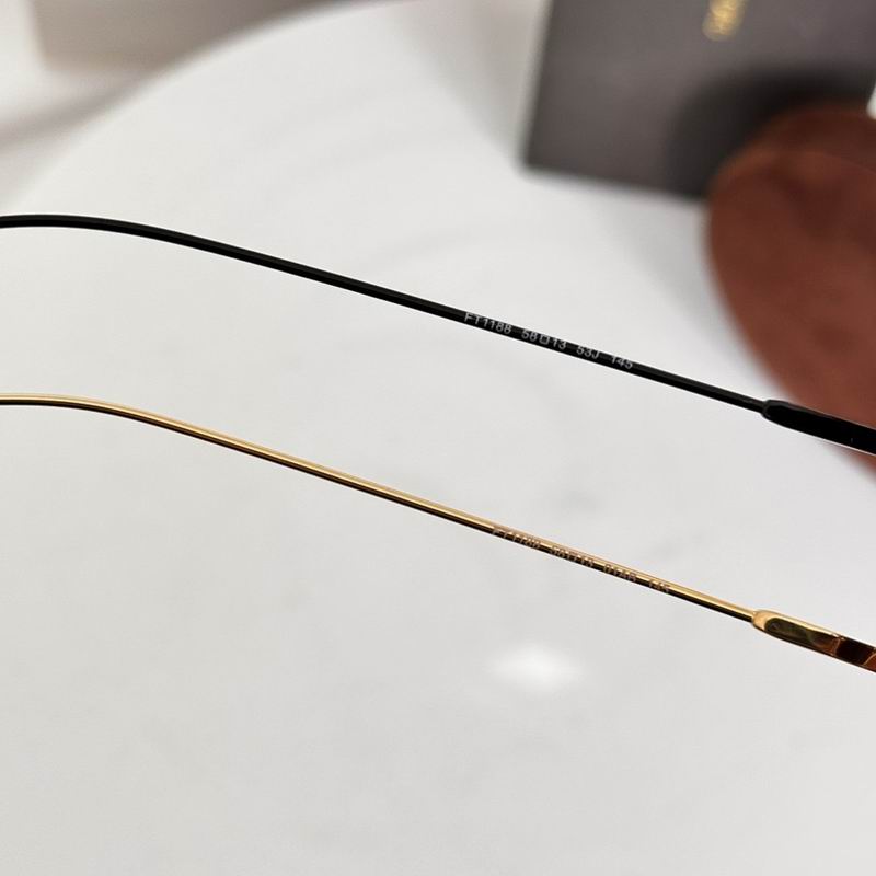 TOM FORD Glasses sms (246)