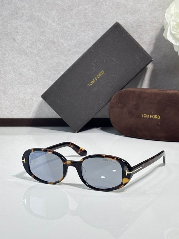 TOM FORD Glasses sms (290)