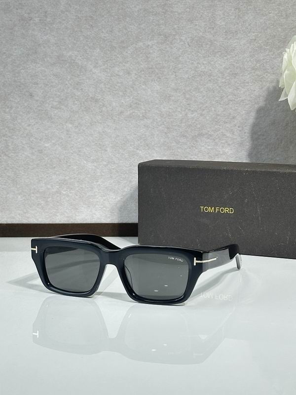 TOM FORD Glasses sms (299)