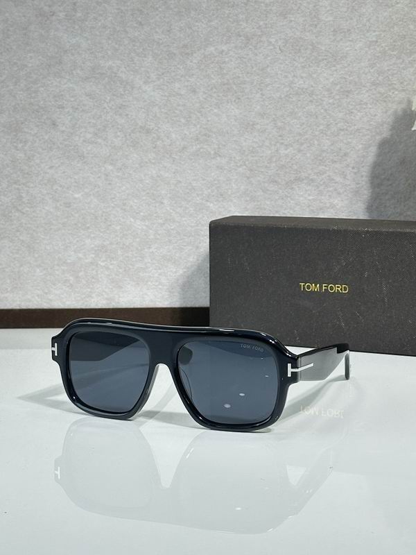 TOM FORD Glasses sms (309)