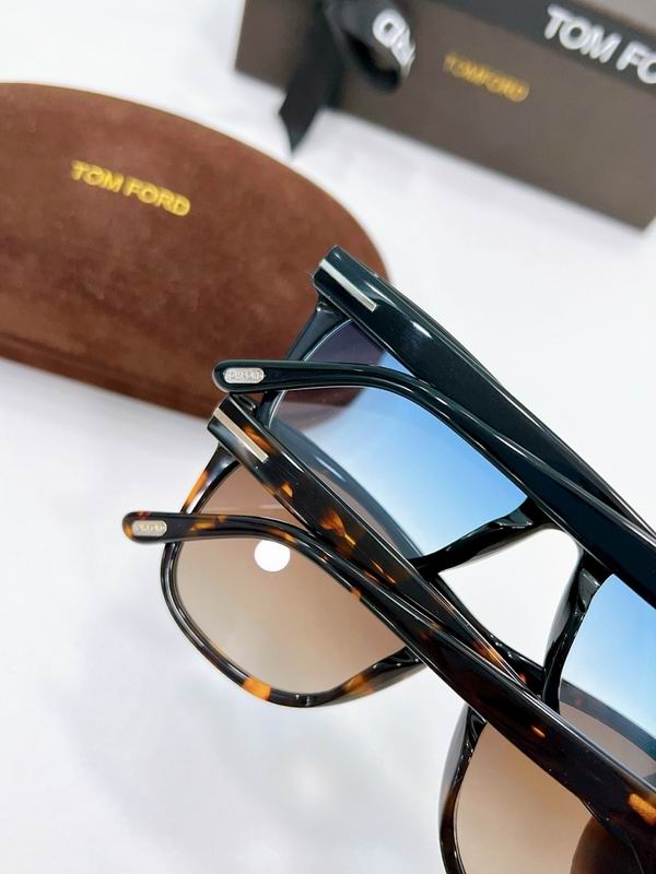 TOM FORD Glasses sms (330)