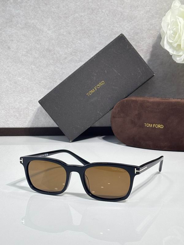 TOM FORD Glasses sms (352)