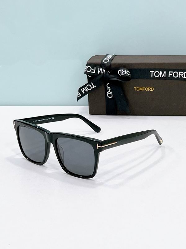 TOM FORD Glasses sms (435)