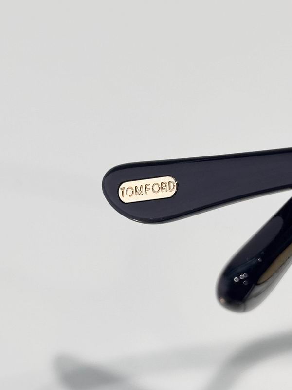 TOM FORD Glasses sms (468)