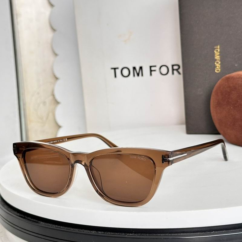TOM FORD Glasses sms (502)