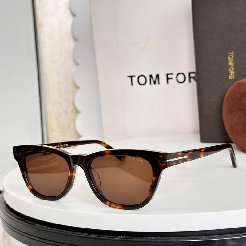 TOM FORD Glasses sms (506)